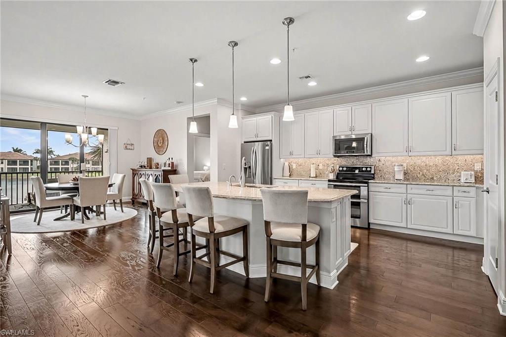 CARRIAGE HOMES AT LIVINGSTON LAKES - Residential Lease