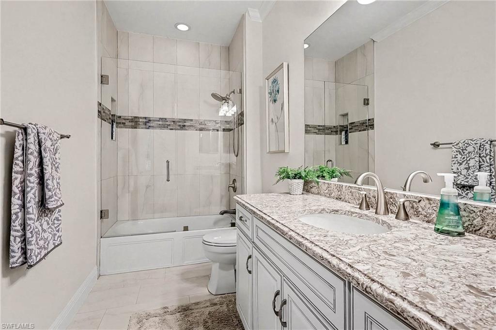 CARRIAGE HOMES AT LIVINGSTON LAKES - Residential Lease