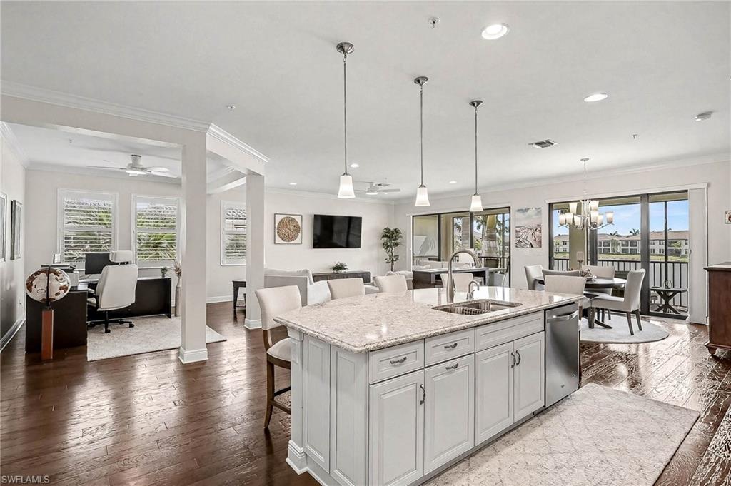 CARRIAGE HOMES AT LIVINGSTON LAKES - Residential Lease