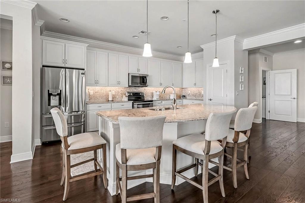 CARRIAGE HOMES AT LIVINGSTON LAKES - Residential Lease