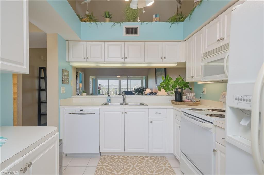 VILLAGES ON LAKE AUGUSTA - Residential