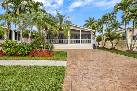 A home in NAPLES