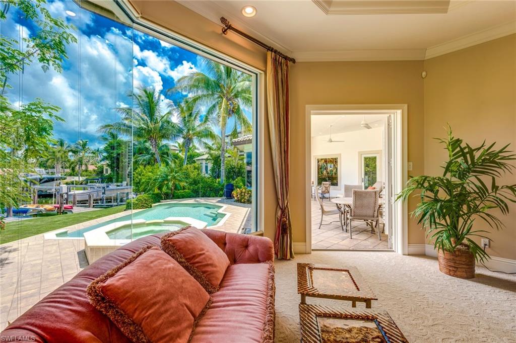 MOORINGS - Residential