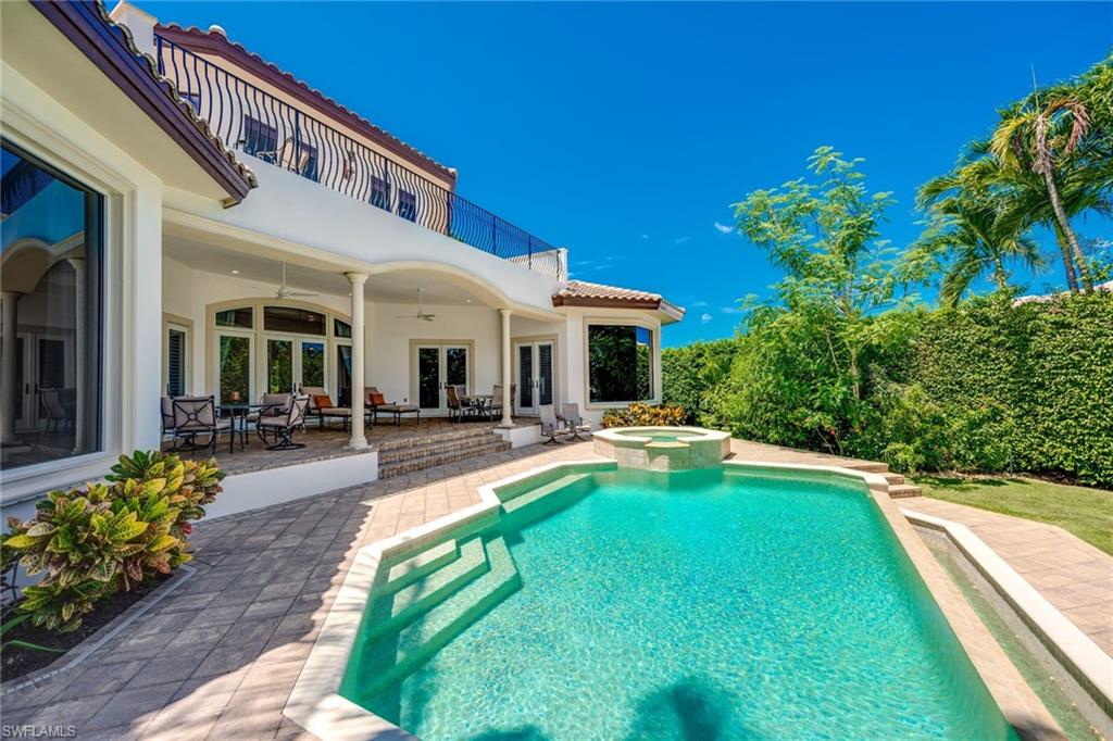 MOORINGS - Residential