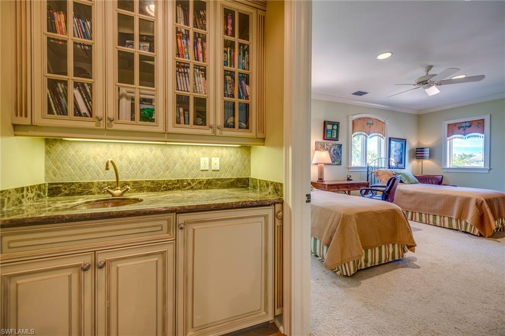 MOORINGS - Residential