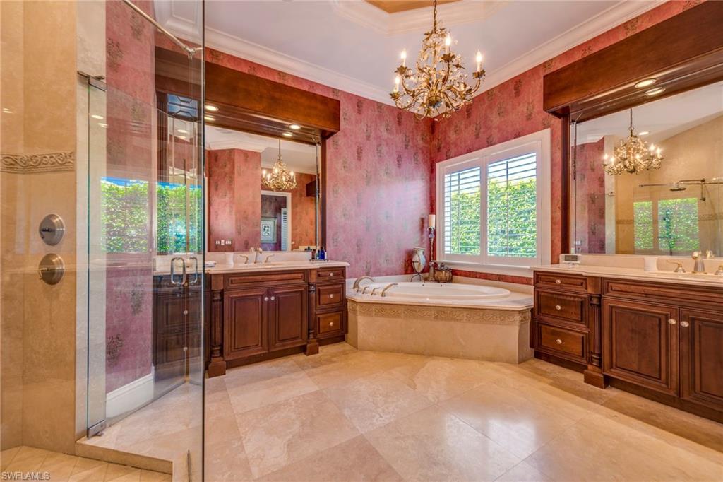 MOORINGS - Residential