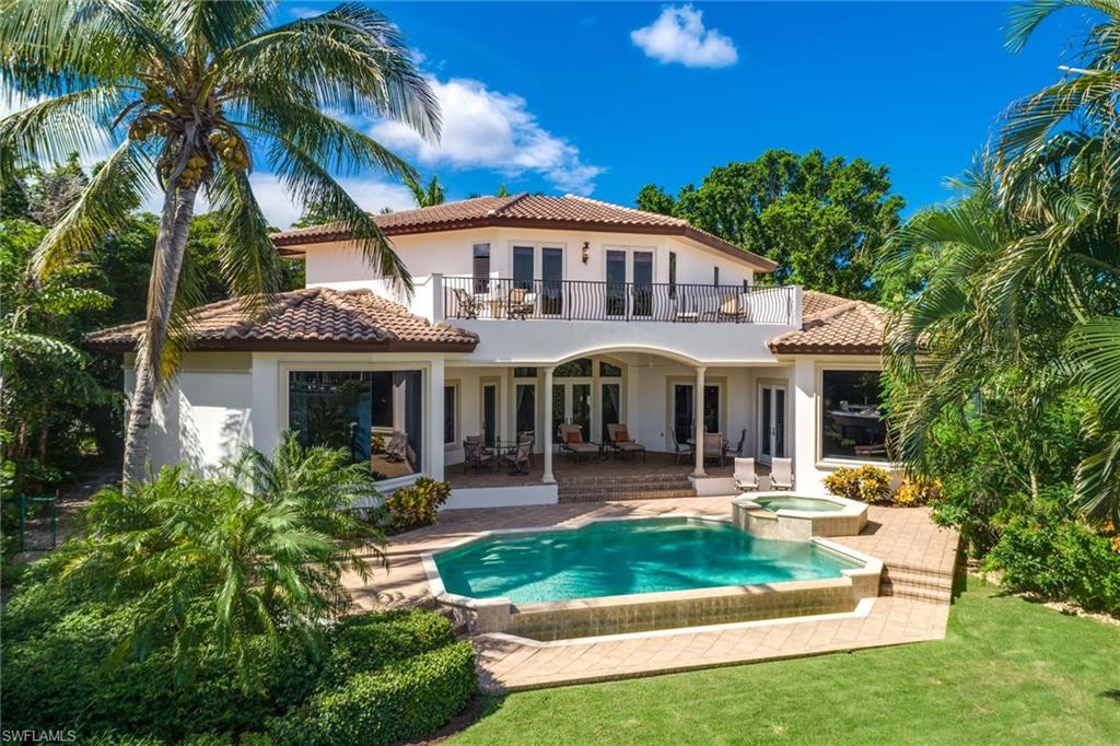 MOORINGS - Residential