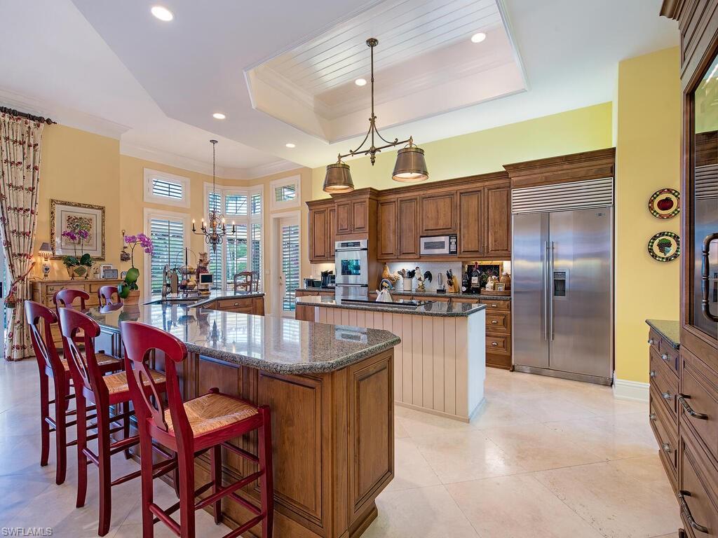 BAY COLONY SHORES - Residential