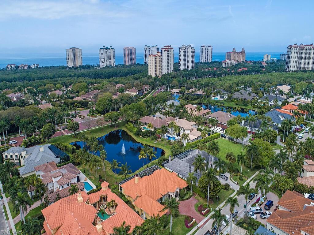BAY COLONY SHORES - Residential