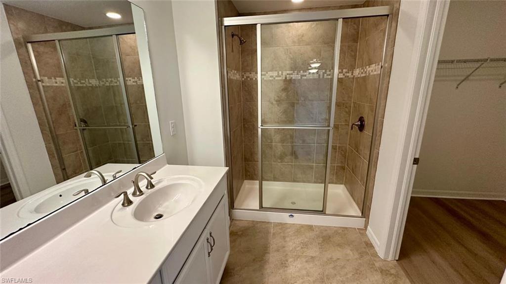 LINDSFORD - Residential Lease