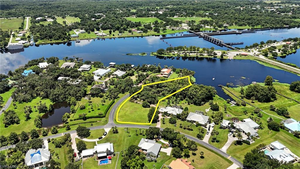 RIVERWIND COVE - Land