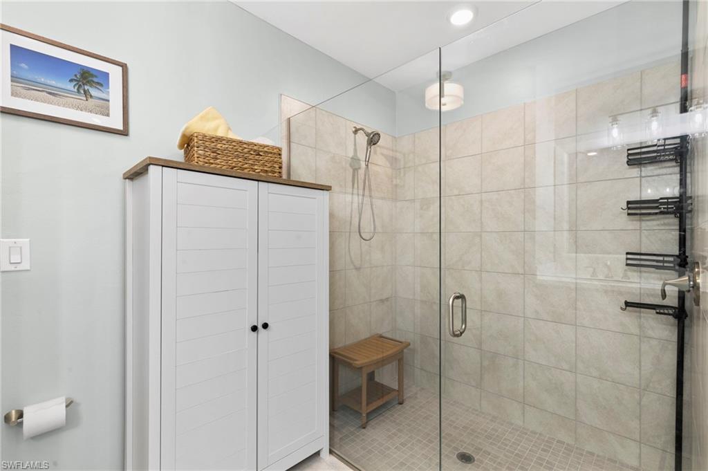 CORAL HARBOR - Residential