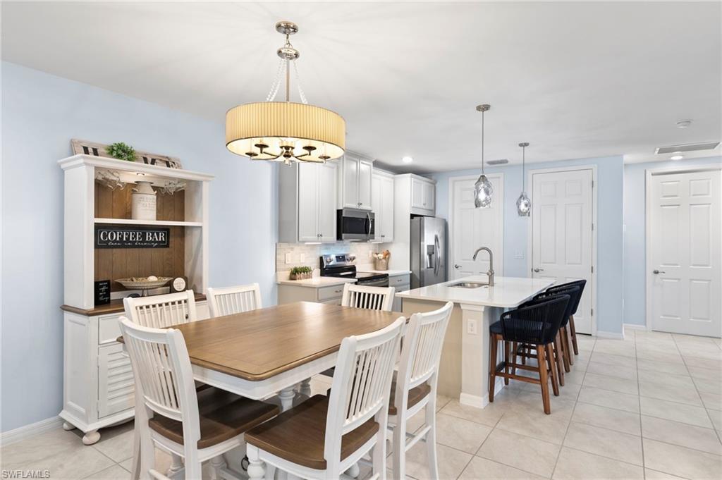 CORAL HARBOR - Residential