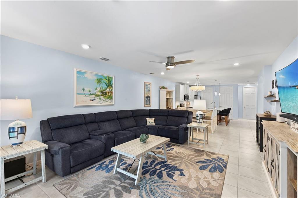 CORAL HARBOR - Residential