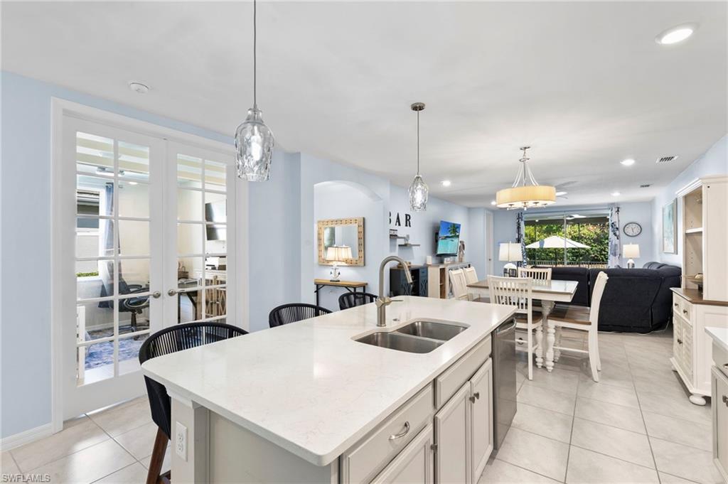 CORAL HARBOR - Residential