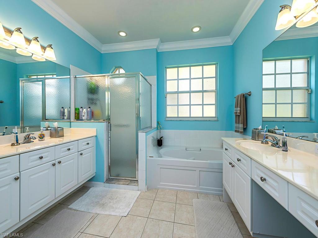 INDIGO LAKES - Residential