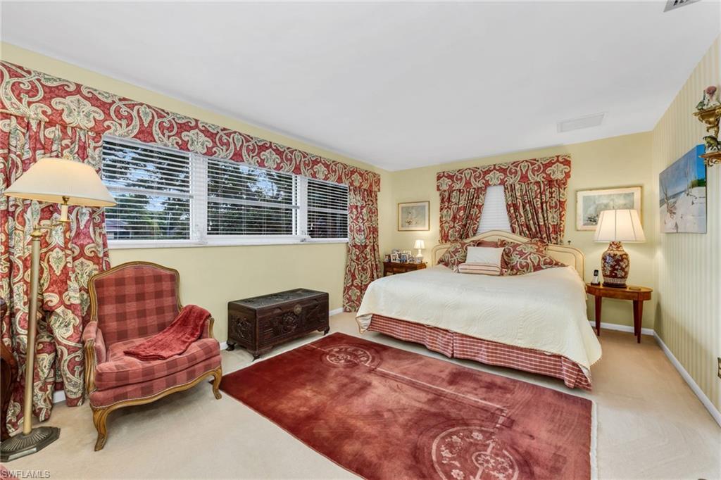 MOORINGS - Residential