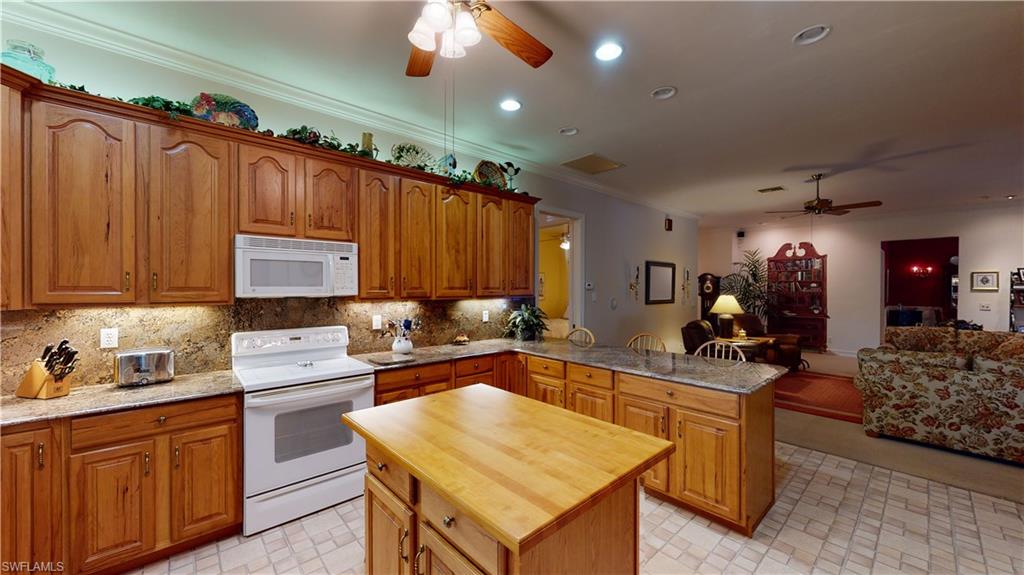 SAN CARLOS ESTATES - Residential