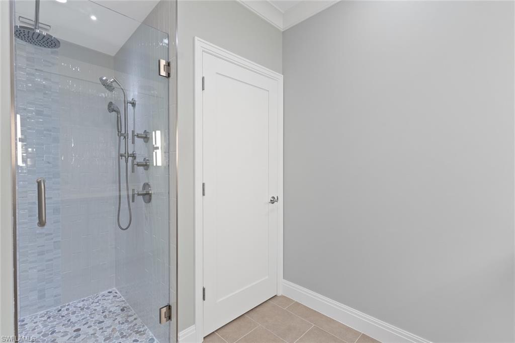 IMPERIAL CLUB - Residential