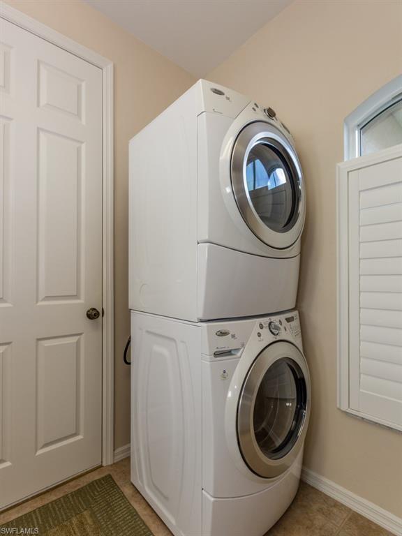 MARCO BEACH - Residential