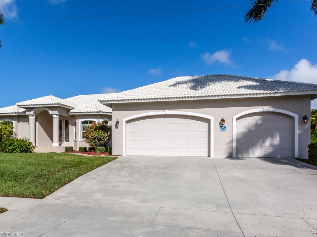 MARCO BEACH - Residential