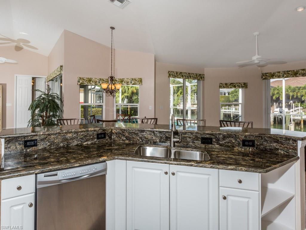 MARCO BEACH - Residential