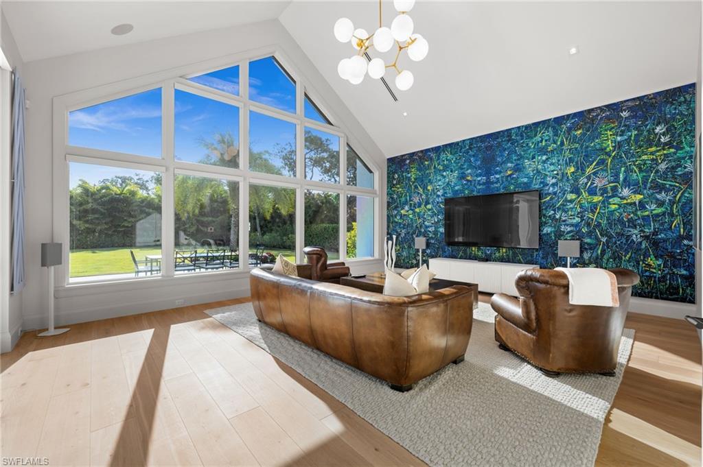 PINE RIDGE - Residential