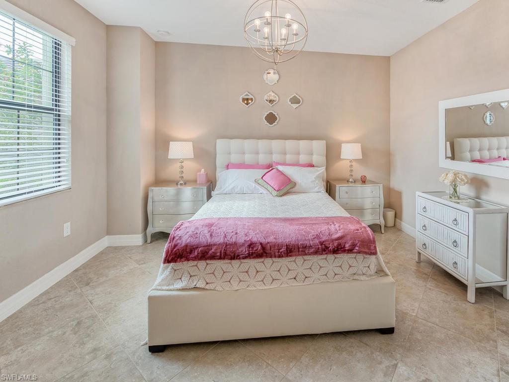 PAVIA - Residential Lease