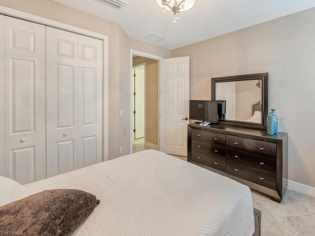 PAVIA - Residential Lease