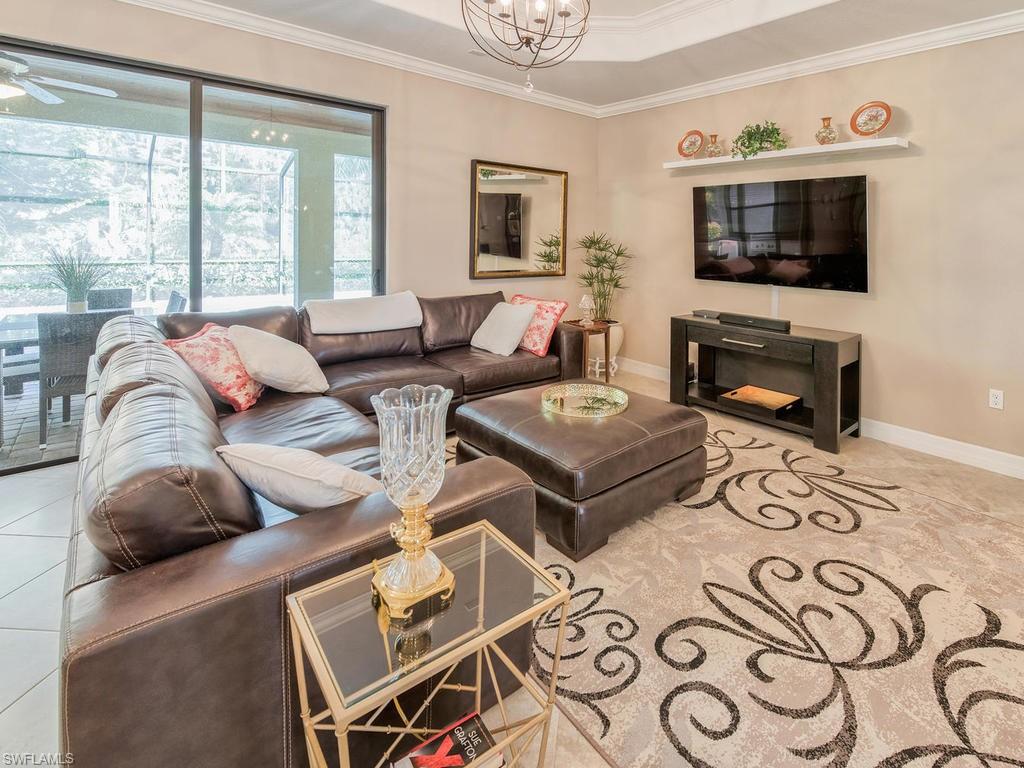 PAVIA - Residential Lease