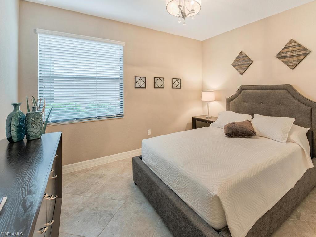 PAVIA - Residential Lease