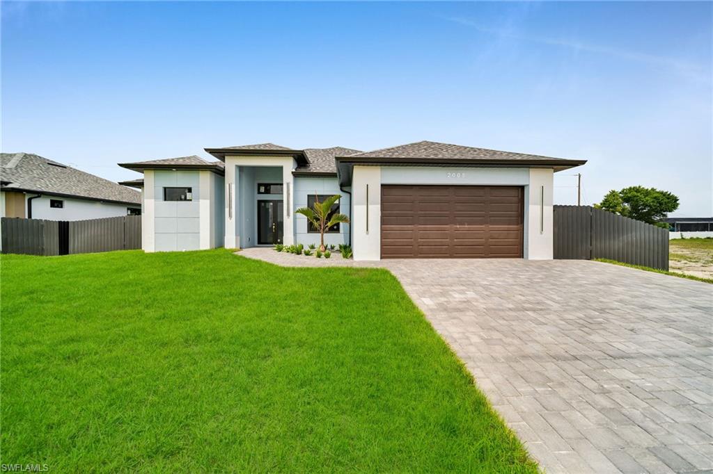 CAPE CORAL - Residential