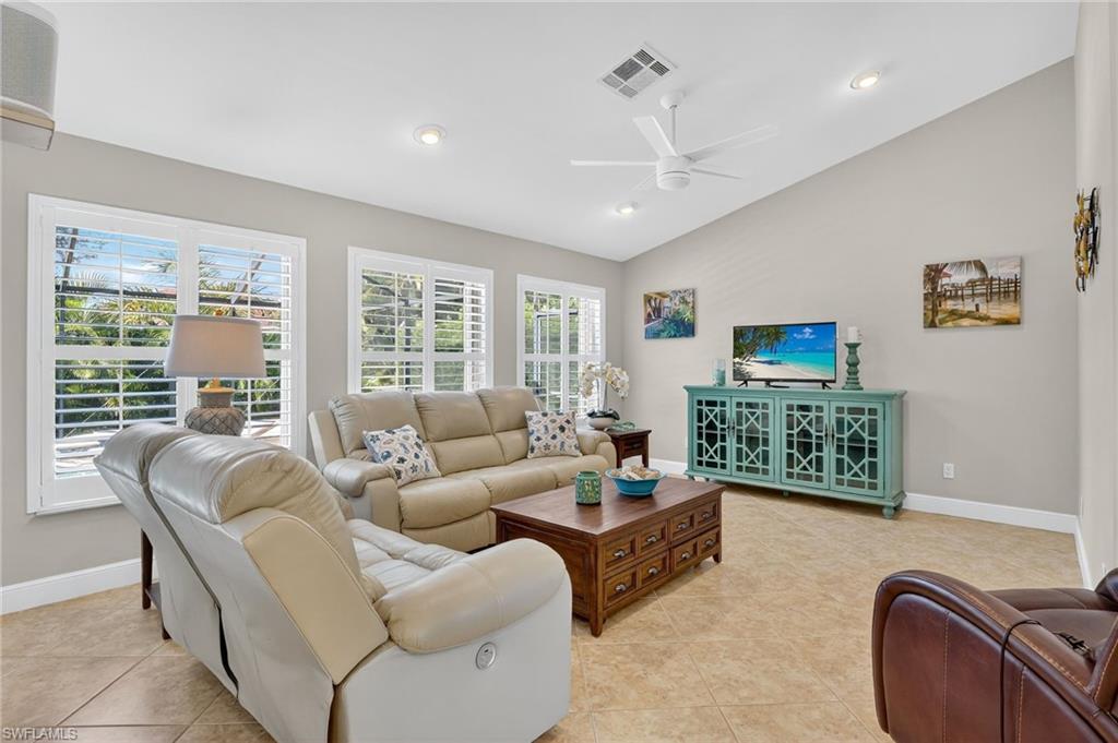 7613 Citrus Hill LN
