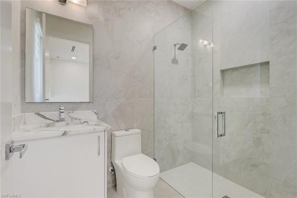 LAKE PARK - Residential