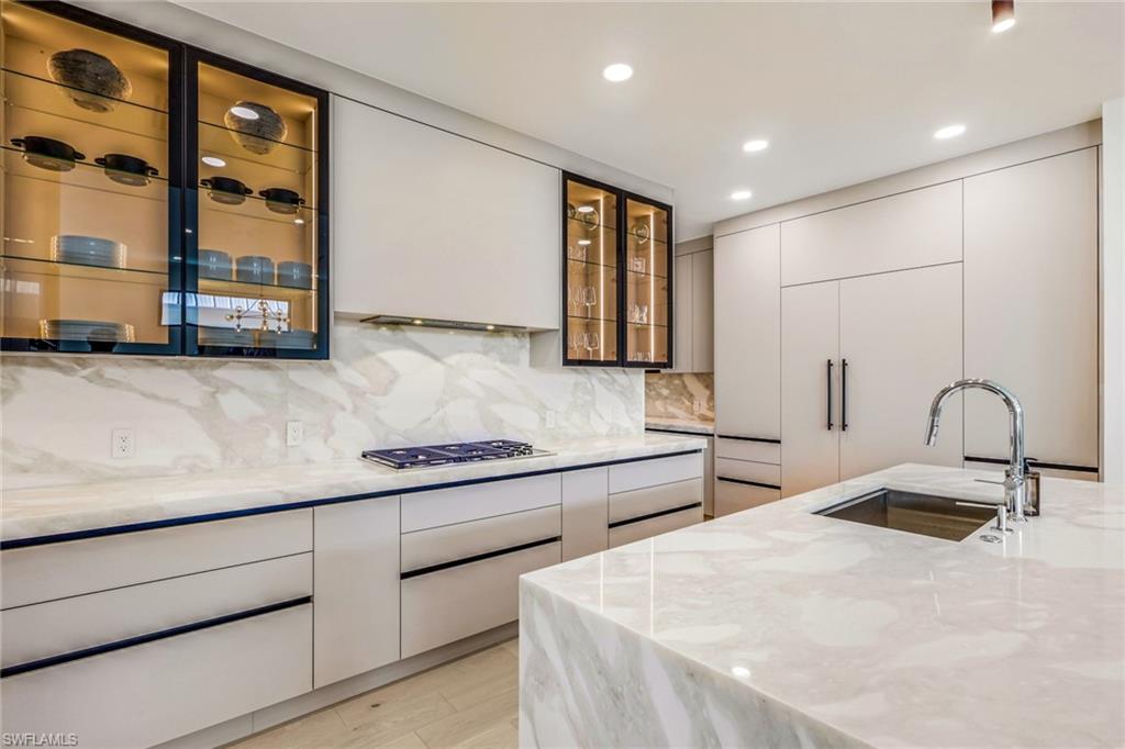 LAKE PARK - Residential