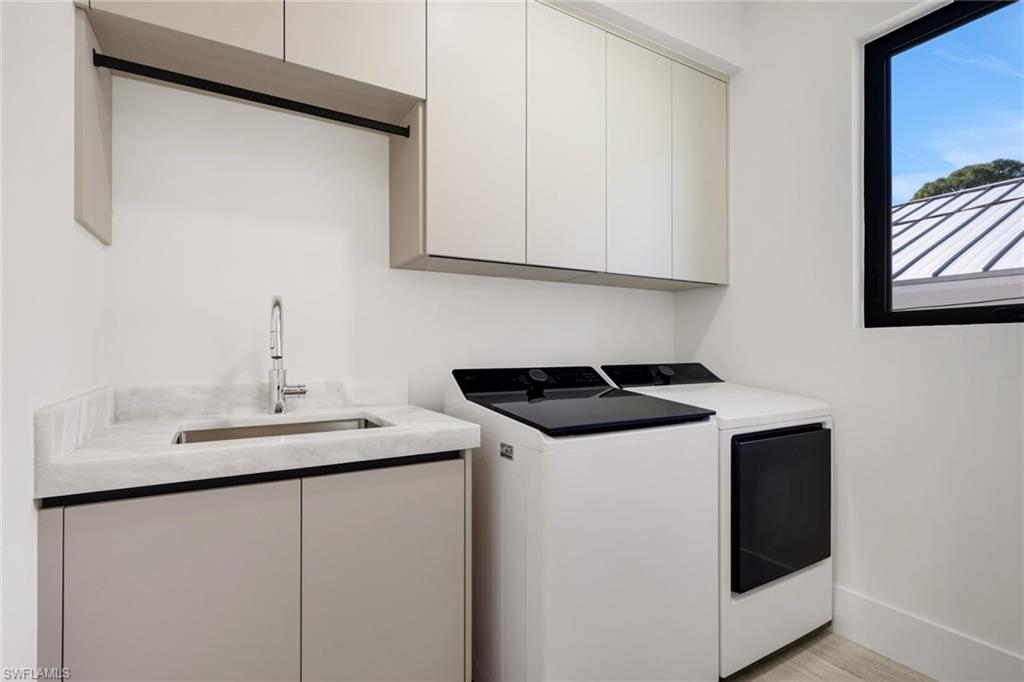 LAKE PARK - Residential