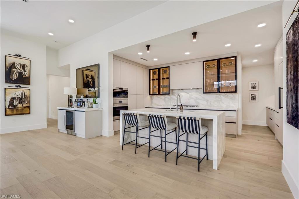 LAKE PARK - Residential