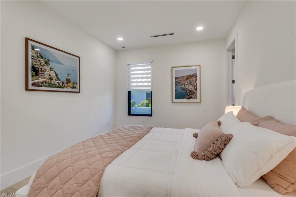 LAKE PARK - Residential