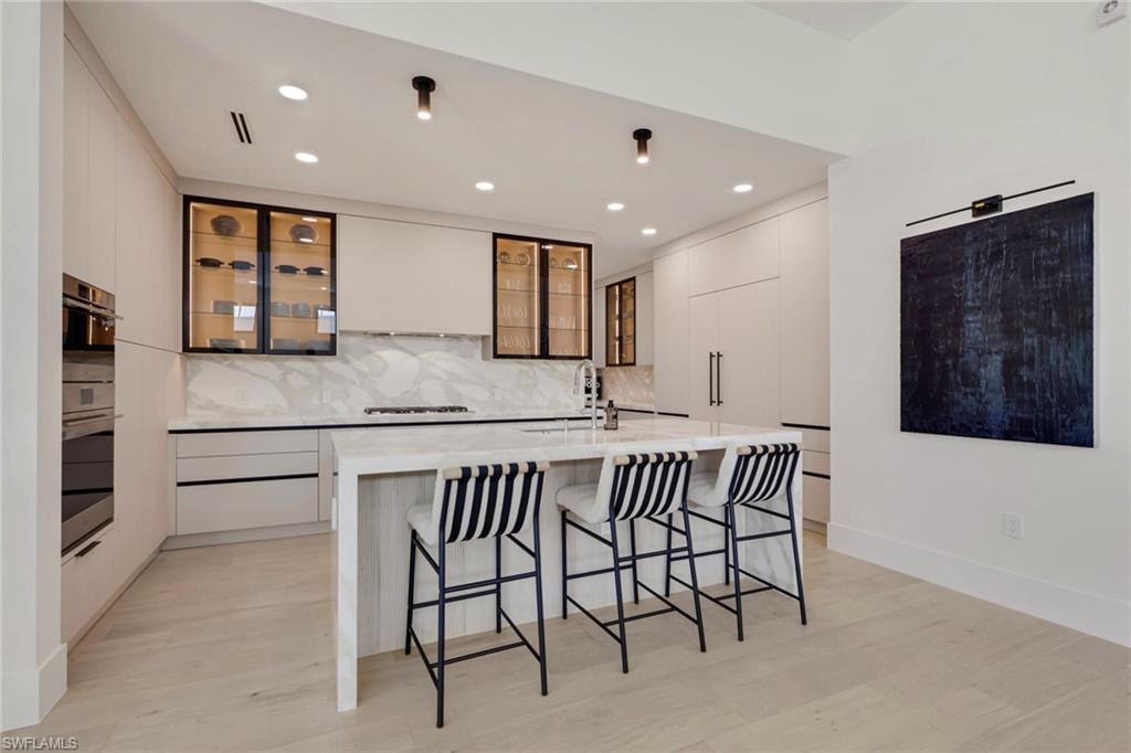 LAKE PARK - Residential