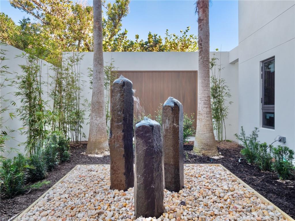 METES AND BOUNDS - Residential