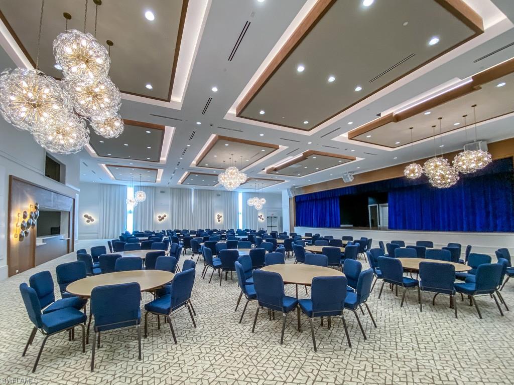 VALENCIA TRAILS - Residential