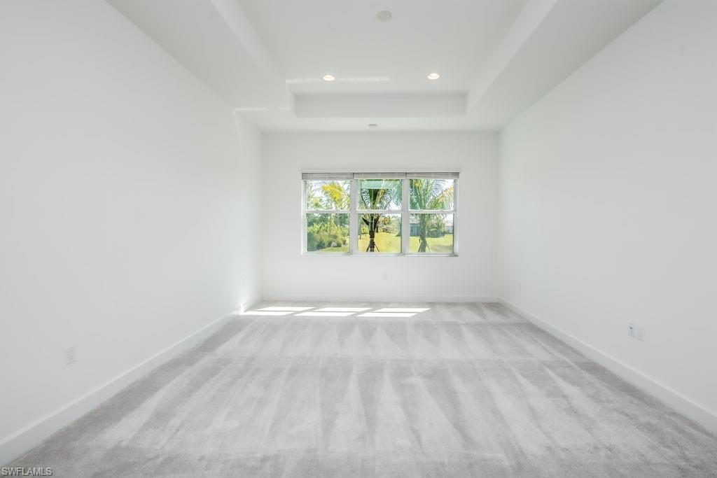 VALENCIA TRAILS - Residential