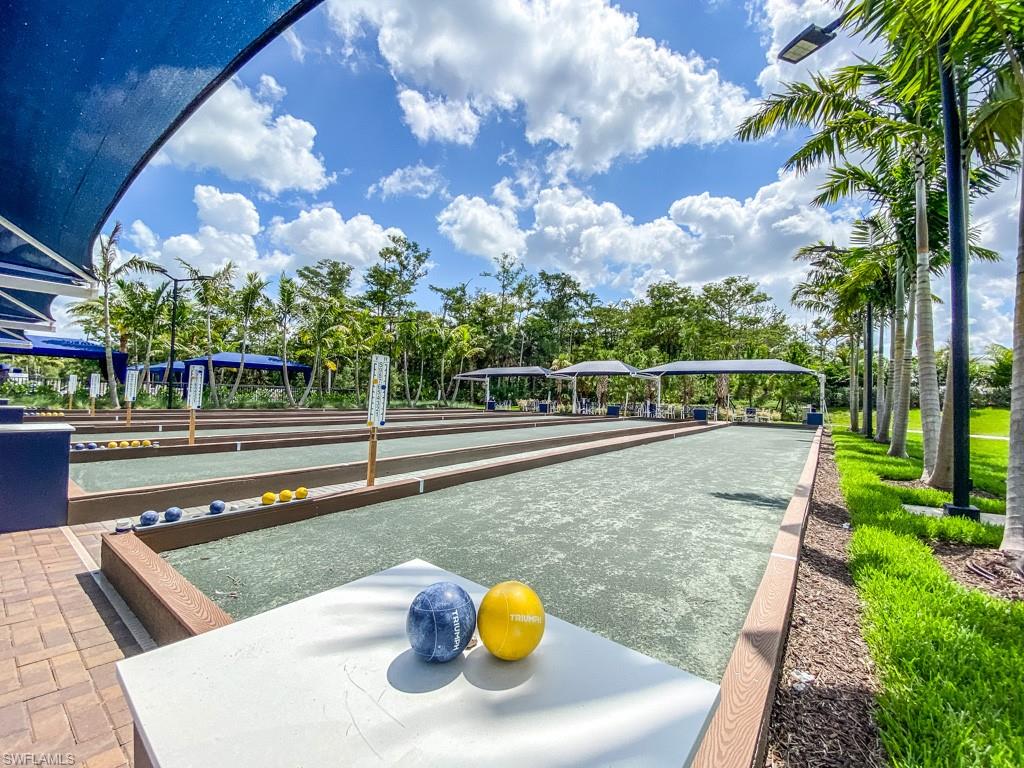 VALENCIA TRAILS - Residential