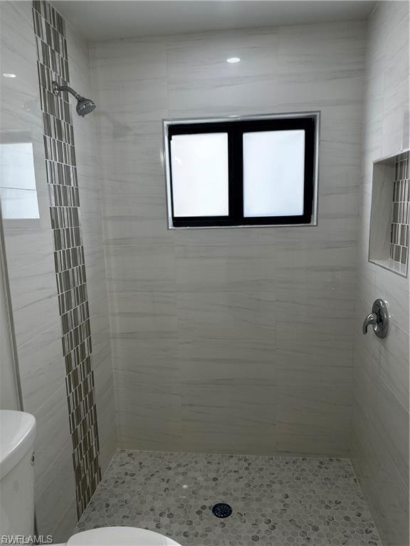 MIRROR LAKES - Residential