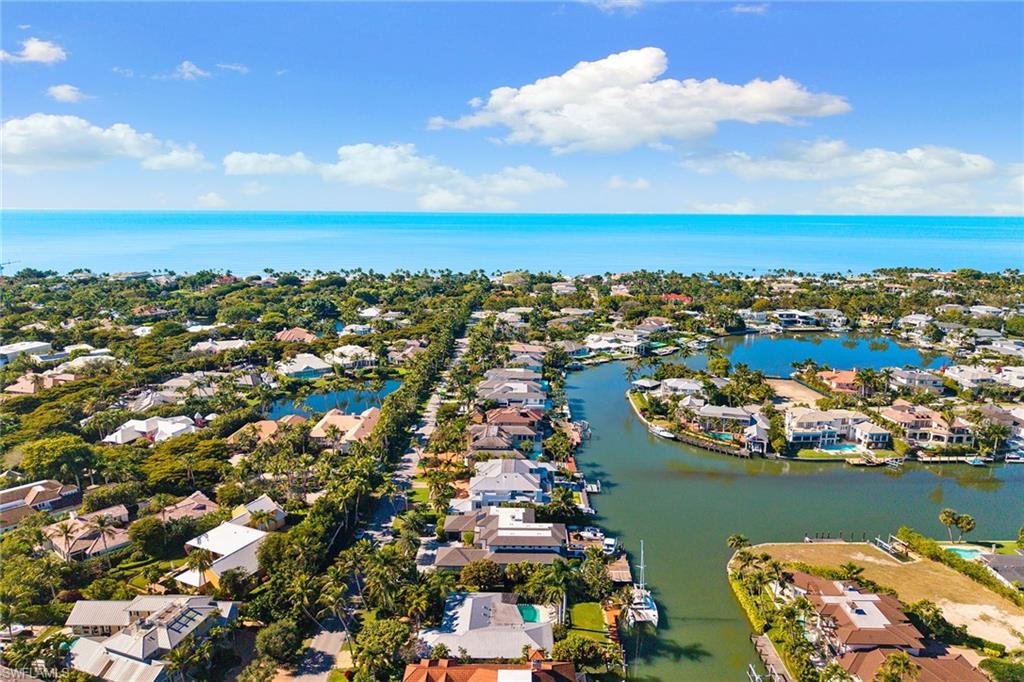 AQUALANE SHORES - Residential