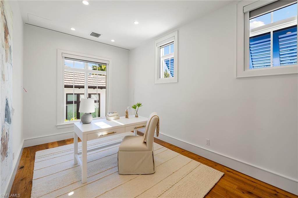 AQUALANE SHORES - Residential