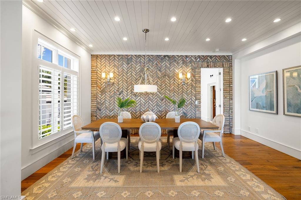 AQUALANE SHORES - Residential