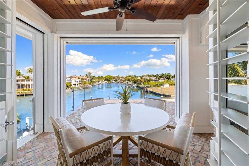 AQUALANE SHORES - Residential