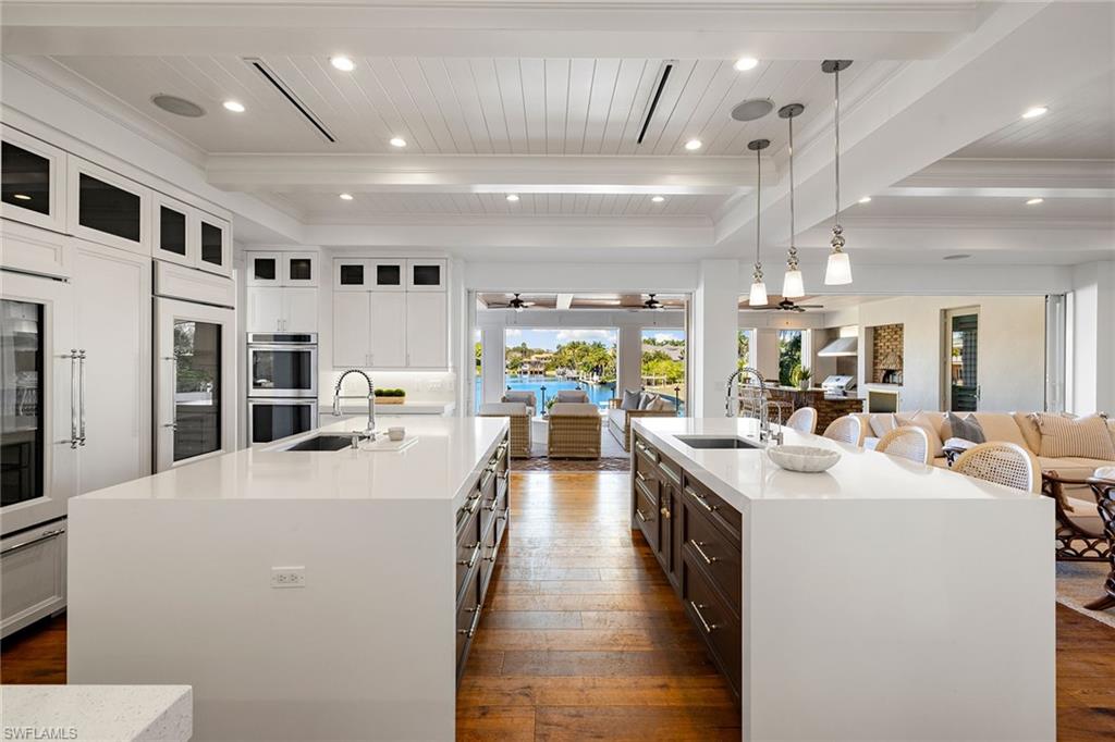 AQUALANE SHORES - Residential