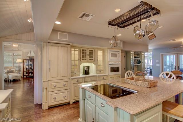 FA LANES BAYVIEW - Residential